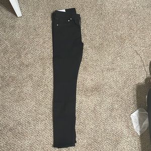 Black skinny Jean pants never worn